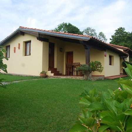 Apartamentos El Perujo Комилас Екстериор снимка