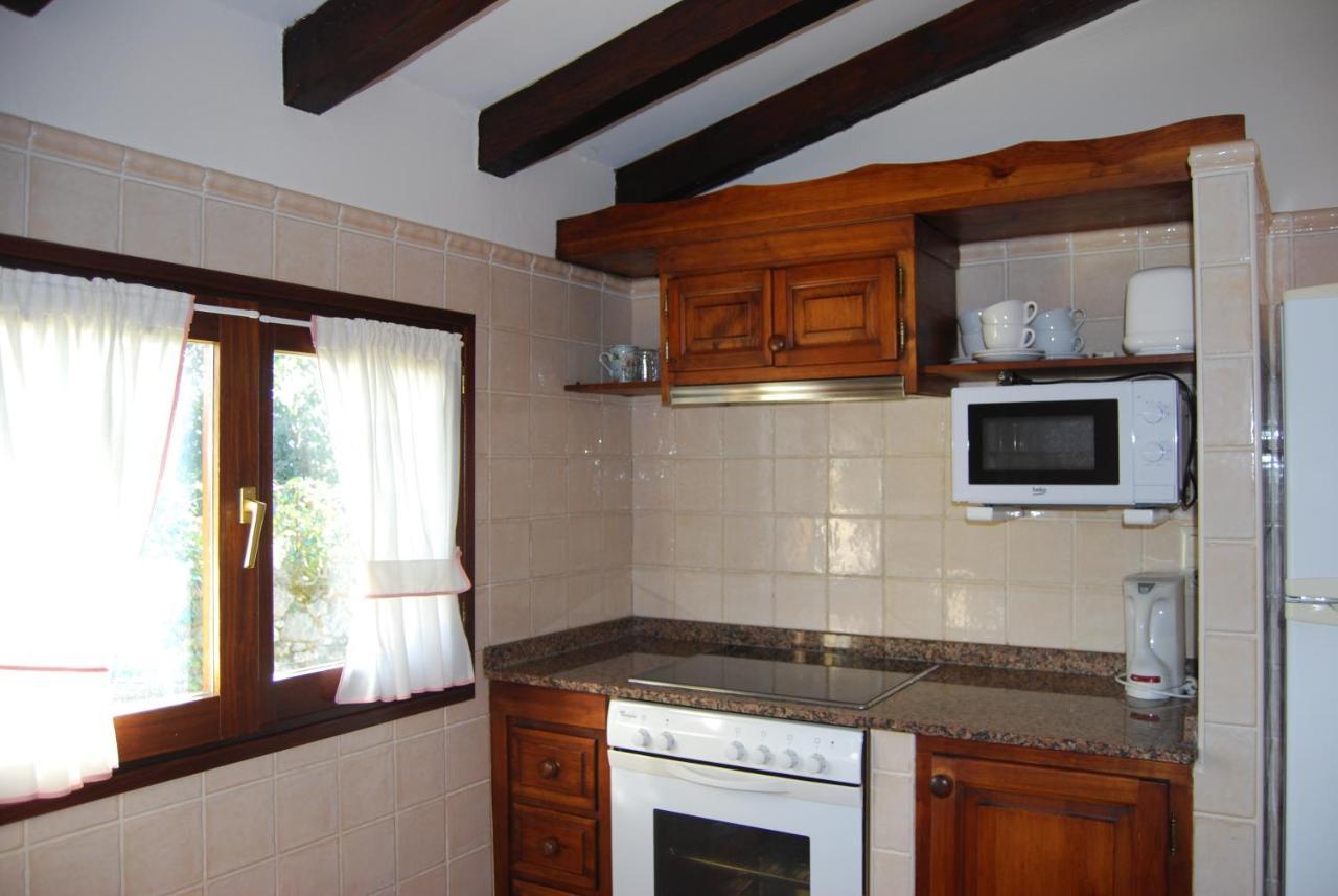 Apartamentos El Perujo Комилас Екстериор снимка