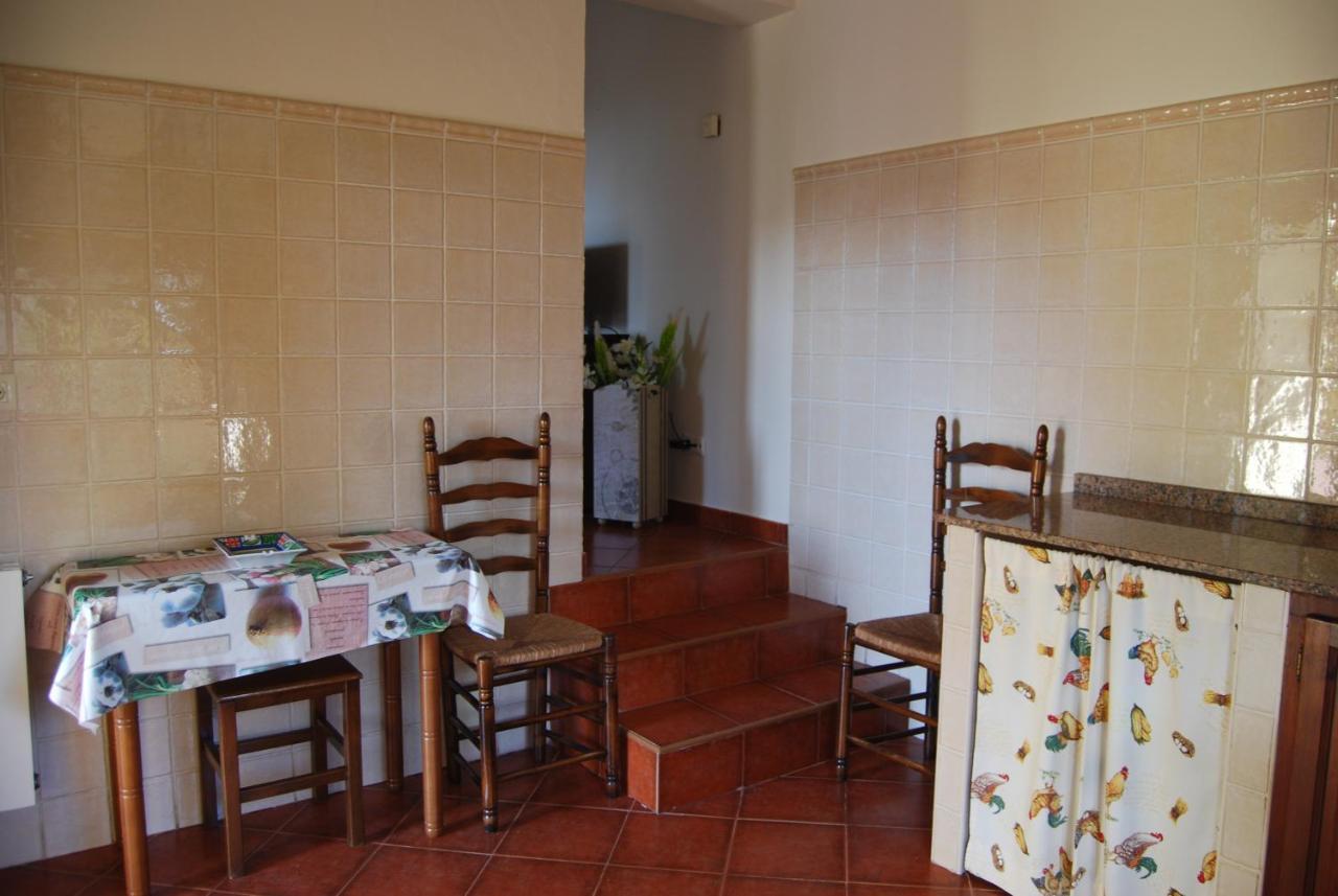 Apartamentos El Perujo Комилас Екстериор снимка