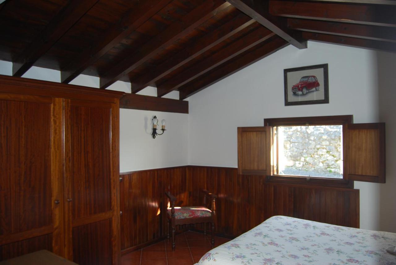 Apartamentos El Perujo Комилас Екстериор снимка