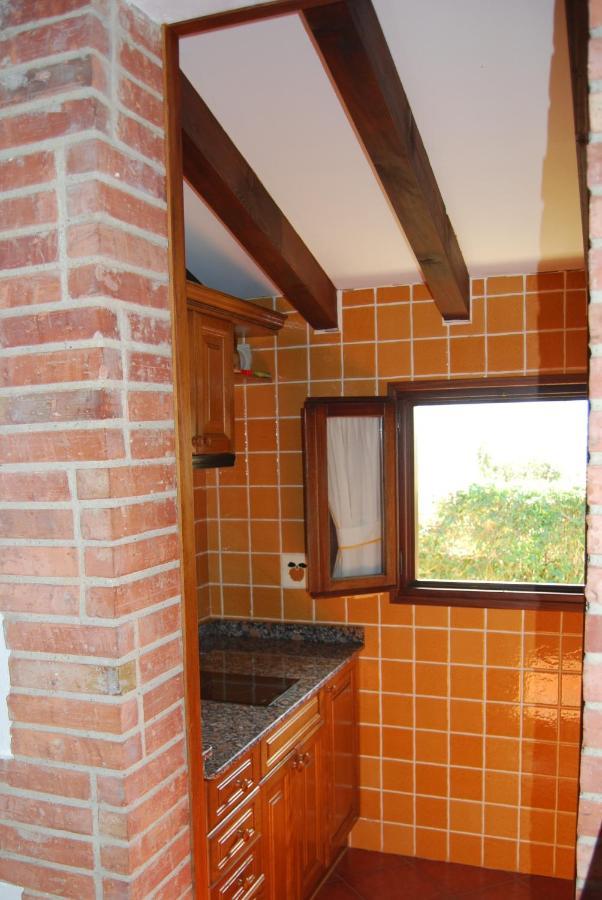 Apartamentos El Perujo Комилас Екстериор снимка